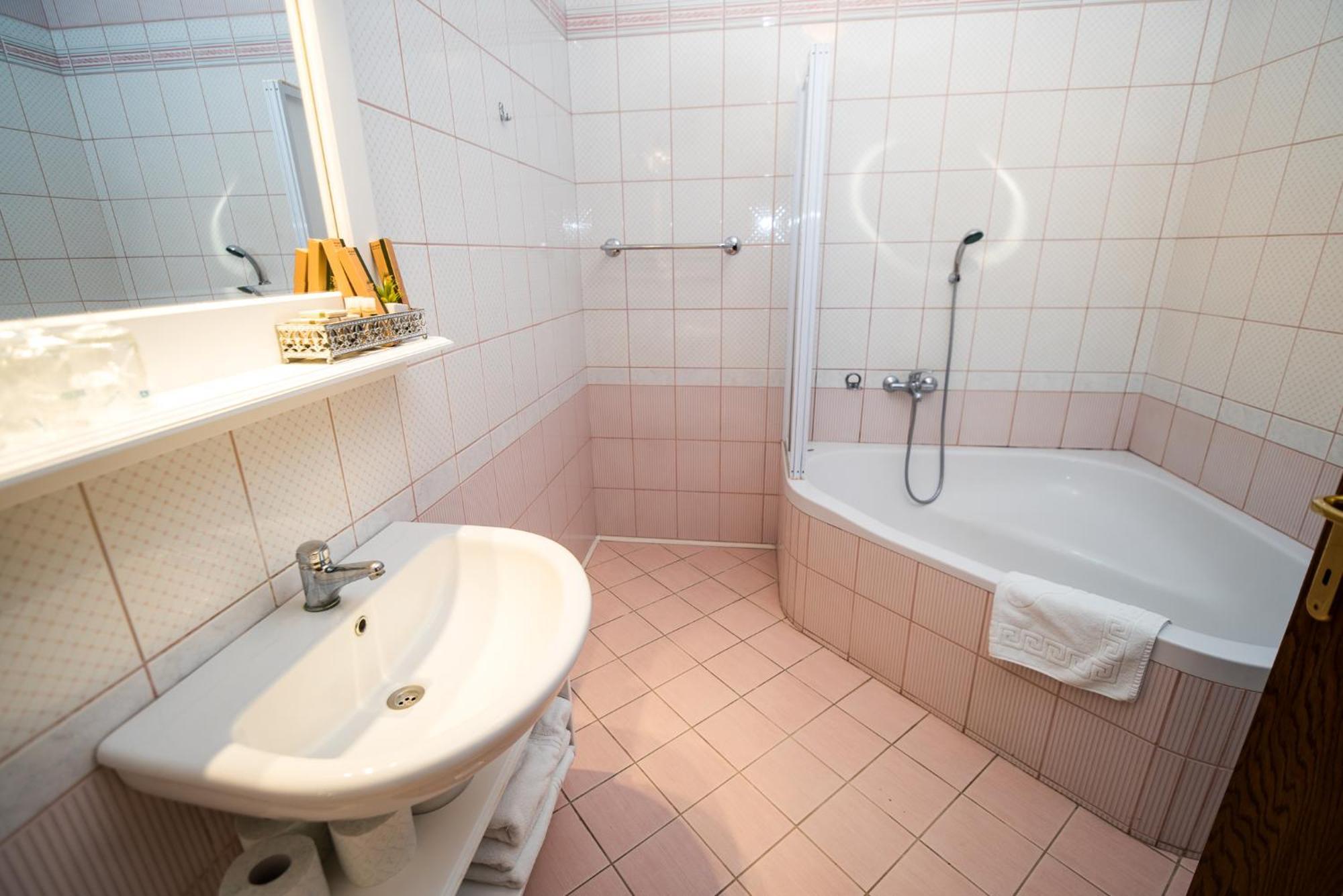 Splavar Rooms Брежице Номер фото